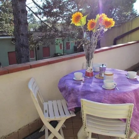 Big With Terrace Barbecue - With Private Pools And Garden 아파트 *
