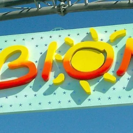 Big With Terrace Barbecue - With Private Pools And Garden 아파트 *