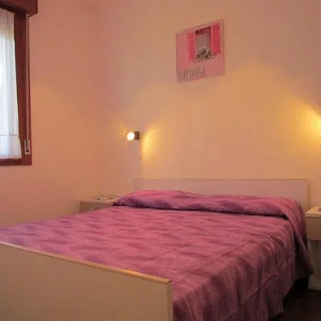 Big With Terrace Barbecue - With Private Pools And Garden *
